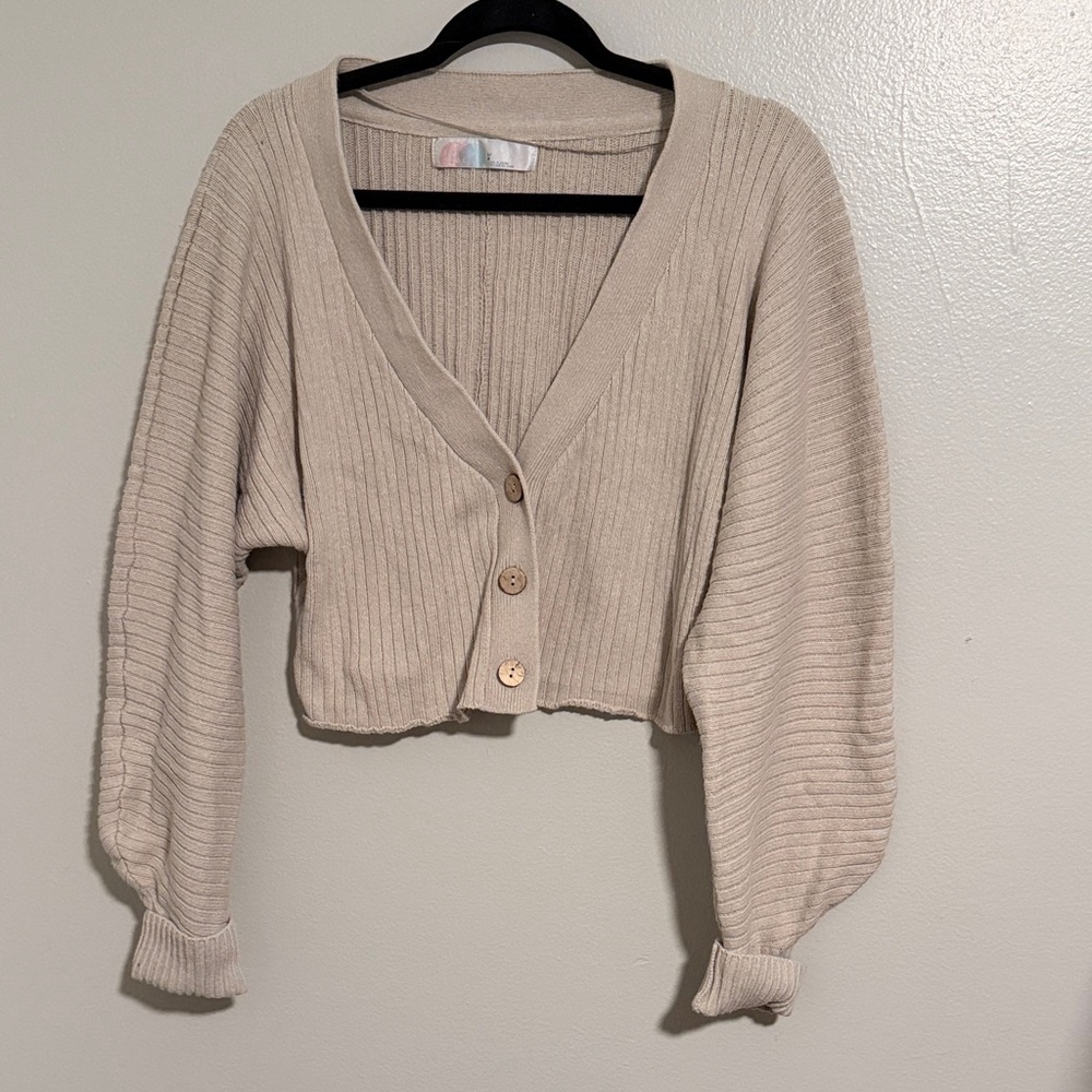 Free People Women's cropped Cream Button-Up Sweater